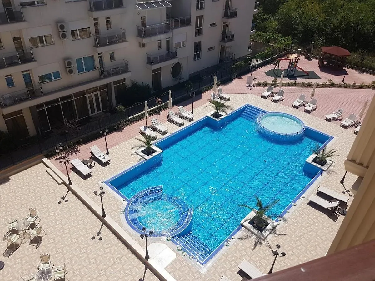 Flora Beach Private Aparthotel Pomorie