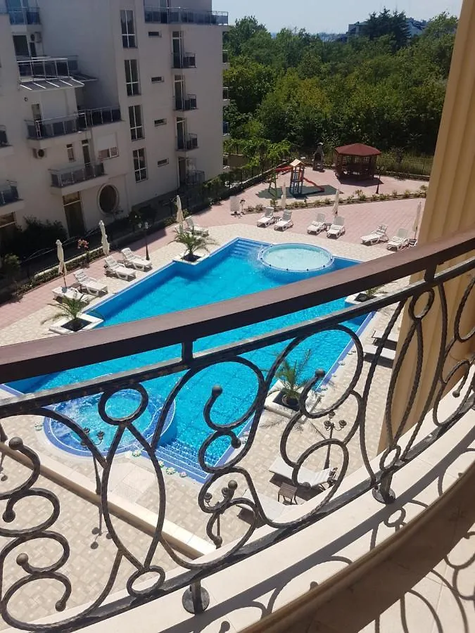 Flora Beach Private Aparthotel Pomorie
